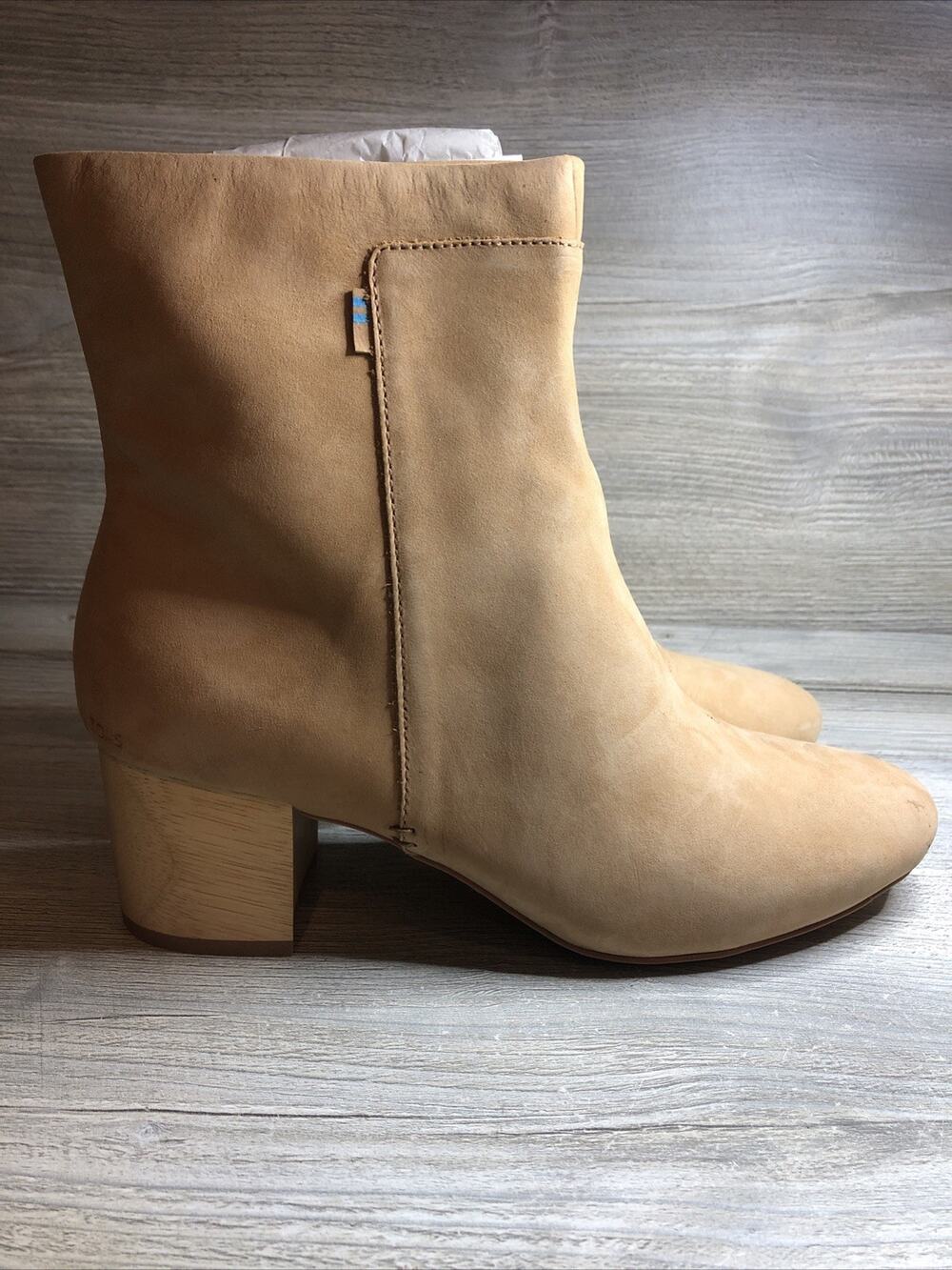 TOMs Womens Evie Honey Tan Nubuck Suede Blond Wood Black Heel Boots Sz 9.5